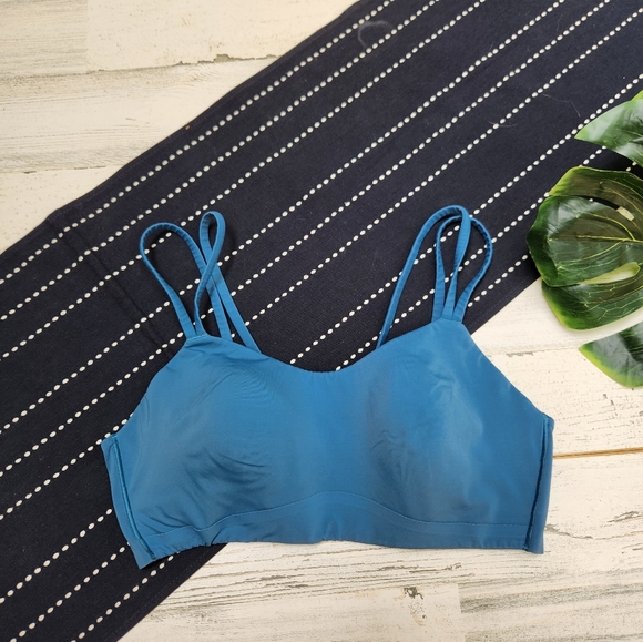 Lululemon Like A Cloud Bra Light Support B/C Cup Blue Borealis Size - Picture 1 of 3
